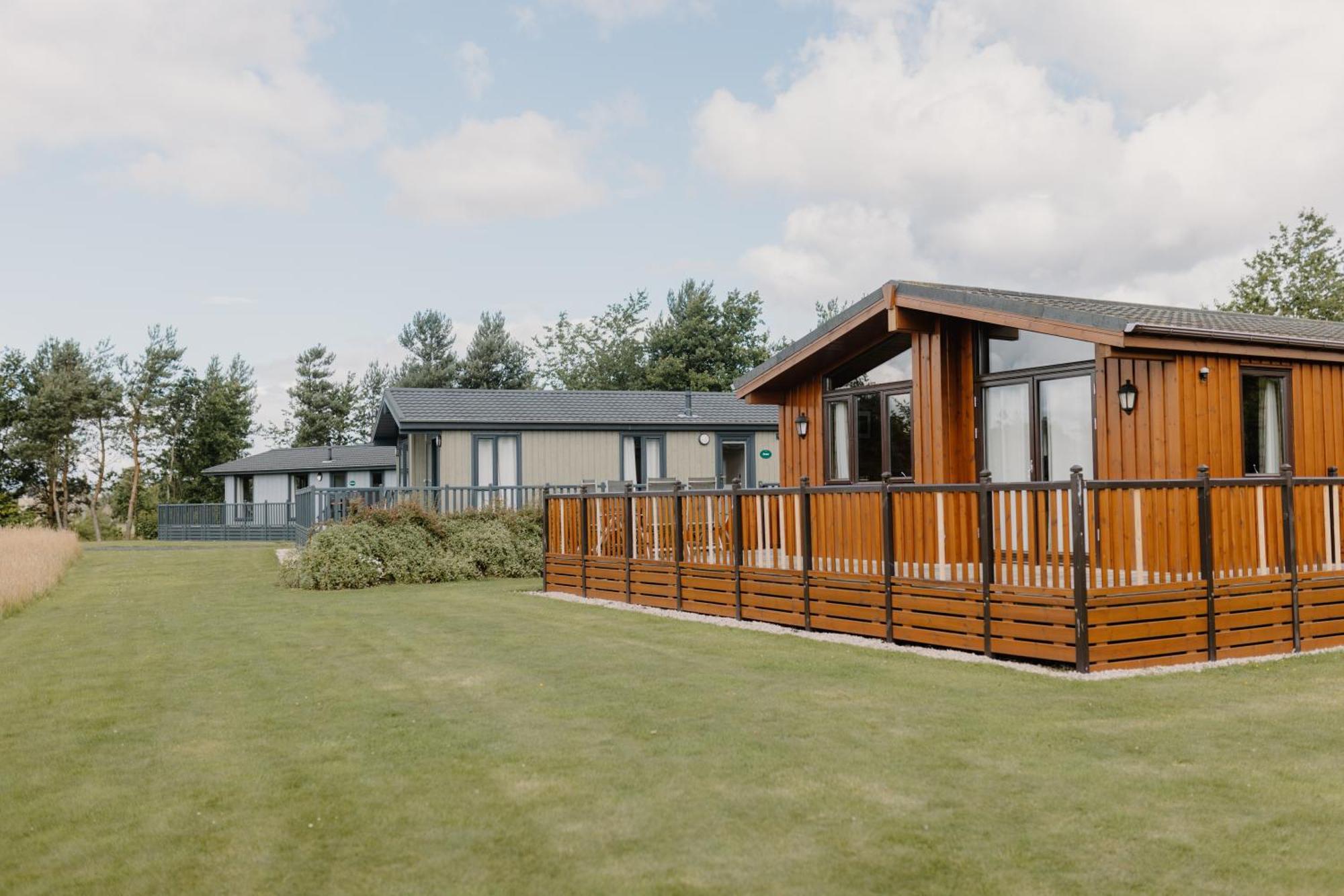 Linwater Caravan Park - Luxury Lodges And Static Caravans Near Edinburgh Newbridge  Екстер'єр фото