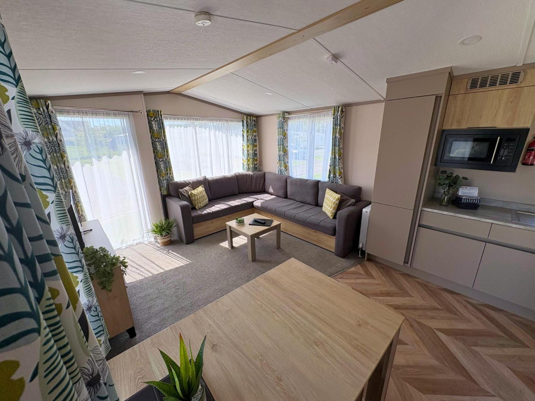 Linwater Caravan Park - Luxury Lodges And Static Caravans Near Edinburgh Newbridge  Екстер'єр фото